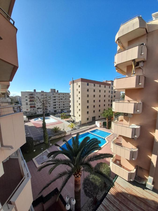 Apartamento En Салоу Екстериор снимка